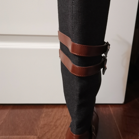 NEW 2 colored-boots - Picture 4 of 5